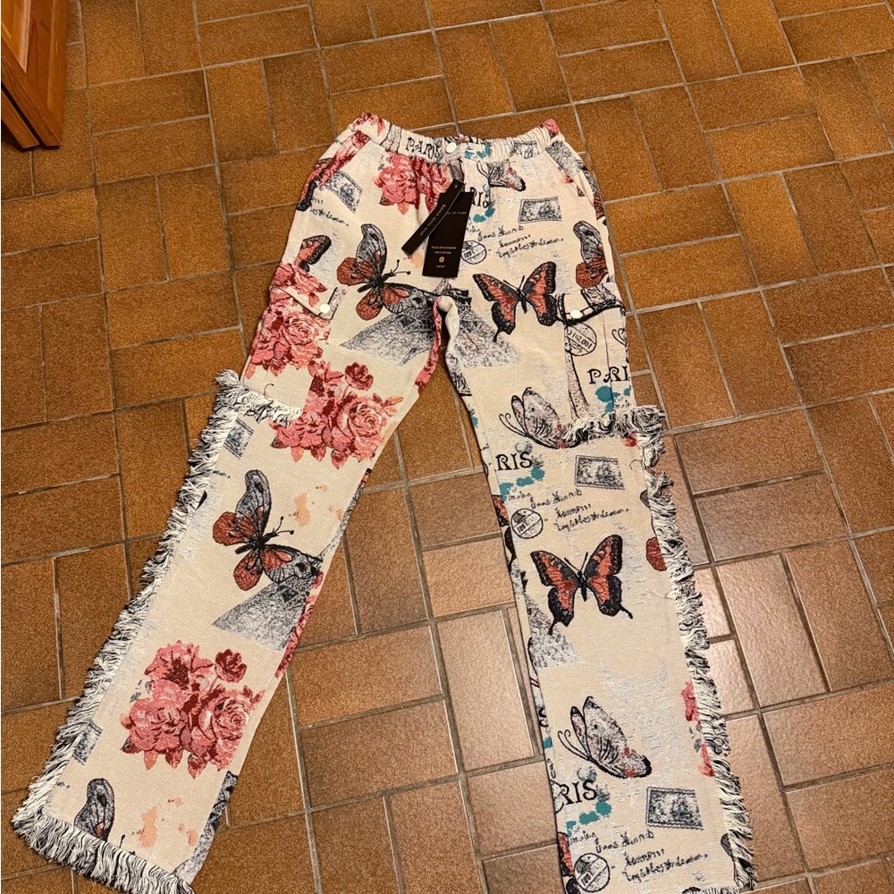 Floral and Butterfly Print Straight Leg Pants